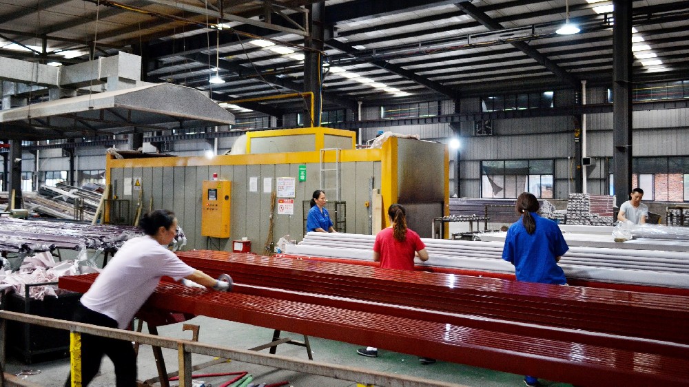 為什么鋁比鐵貴？