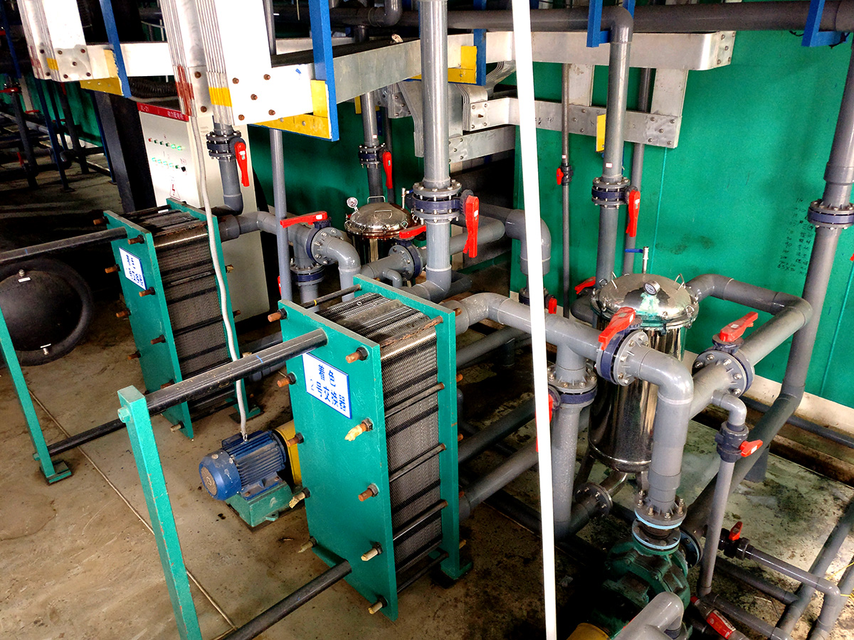 鑫佳盛鋁業(yè)氧化車(chē)間