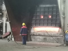 鑫佳盛鋁業(yè)完善的配備，為鋁型材專業(yè)定制保駕